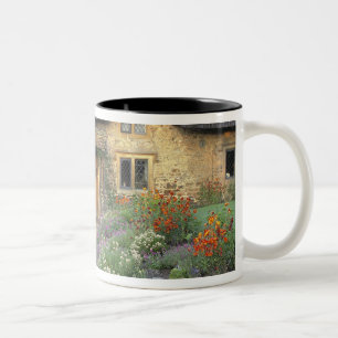 Europa, England, Chippenham. Frühes Morgenlicht Zweifarbige Tasse