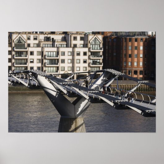 Europa, ENGLAND, London: Blick auf das Millenium Poster (Vorne)
