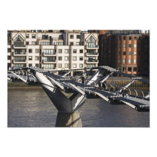 Europa, ENGLAND, London: Blick auf die Millenium Fotodruck