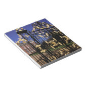 Europa, England, London. Gilded Gate außerhalb von Notizblock (angewinkelt)