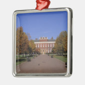 Europa, England, London. Kensington Palace Ornament Aus Metall (Links)