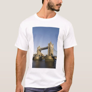 Europa,ENGLAND, London: Tower Bridge / Spät T-Shirt