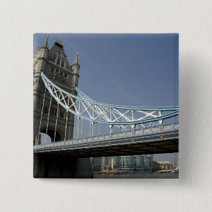 Europa, England, London. Tower Bridge über dem 2 Button