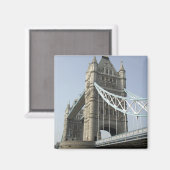 Europa, England, London. Tower Bridge über der Magnet (Vorderseite/Rückseite)