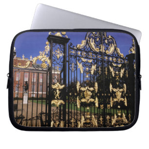 Europa, England, London. Vergoldetes Tor außerhalb Laptopschutzhülle