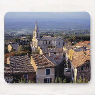 Europa, Frankreich, Bonnieux. Abendlicht fällt Mousepad