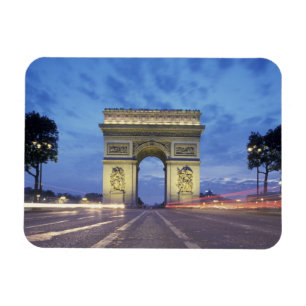 Europa, Frankreich, Paris. Arc de Triomphe aus der Magnet