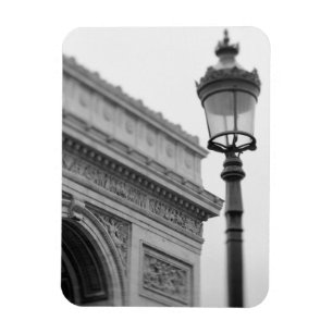 Europa, Frankreich, Paris. Arc de Triomphe und Magnet