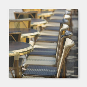 Europa, Frankreich, Paris, Beaubourg: Café-Tische Magnet