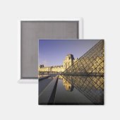 Europa, Frankreich, Paris Le Louvre und Glas Magnet (Vorderseite/Rückseite)