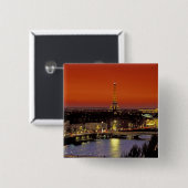 Europa, Frankreich, Paris. Sonnenblick auf Eiffel Button (Vorne & Hinten)