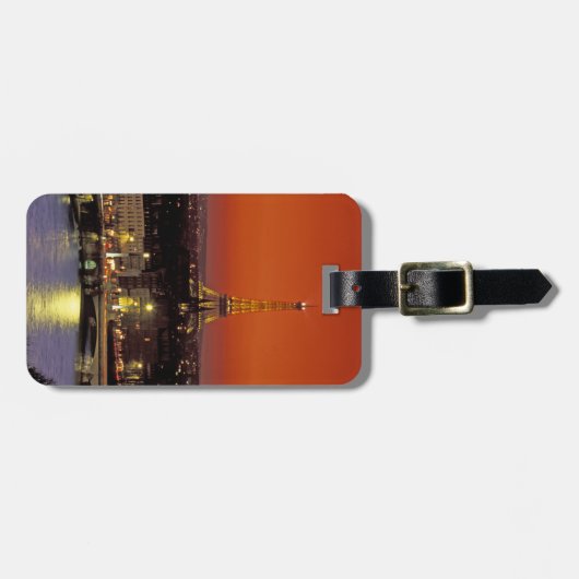 Europa, Frankreich, Paris. Sonnenblick auf Eiffel Gepäckanhänger (Vorderseite horizontal)