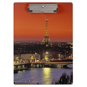 Europa, Frankreich, Paris. Sonnenuntergangsansicht Klemmbrett