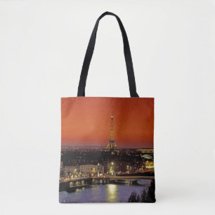 Europa, Frankreich, Paris. Sonnenuntergangsansicht Tasche