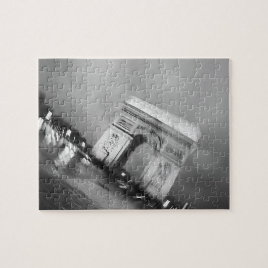 Europa, Frankreich, Paris. Spinning Arc de Triomph Puzzle (Horizontal)