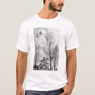 Europa, Frankreich, Paris. Statue und Riesenrad, T-Shirt