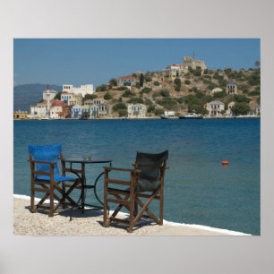 Europa, Griechenland, Kastellorizo: Stühle am Rand Poster