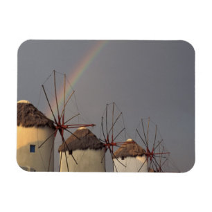 Europa, Griechenland, Mykonos. Windmühle mit Regen Magnet