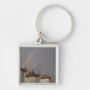 Europa, Griechenland, Mykonos. Windmühle mit Regen Schlüsselanhänger