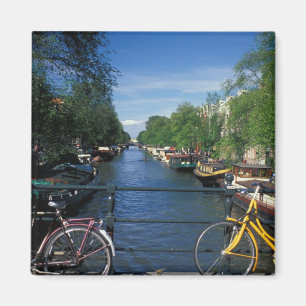 Europa, Holland, Amsterdam, gelbes Fahrrad und Magnet