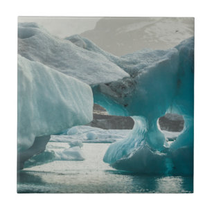 Europa, Island, Jökulsárlón. Eisbergformationen Fliese
