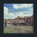 Europa, Italien, Florenz. Die Ponte Vecchio Magnet<br><div class="desc">Europa,  Italien,  Florenz Der Ponte Vecchio erstreckt sich über den Arno in Florenz,  einem Weltkulturerbe,  Italien � Ric Ergenbright / DanitaDelimont.com</div>