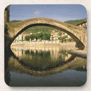 Europa, Italien, Ligurien, Dolceacqua, Riviera di Getränkeuntersetzer