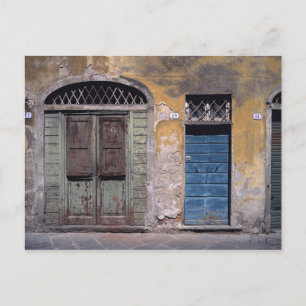 Europa, Italien, Lucca. Diese alten Türen ergänzen Postkarte