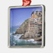 Europa, Italien, Riomaggiore. Riomaggiore Silbernes Ornament (Links)