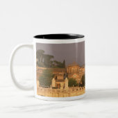 Europa, Italien, Rom, Der Vatikan. Basilica San Zweifarbige Tasse (Links)