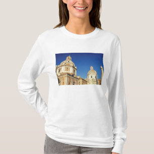 Europa, Italien, Rom. Santa Maria Di Lorento und T-Shirt