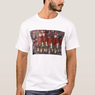 Europa, Italien, Toskana, Collodi, Heimat von T-Shirt