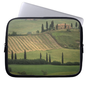 Europa, Italien, Toskana, Val d'Orcia, Toskanisch Laptopschutzhülle