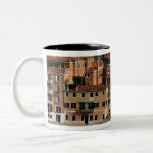 Europa, Italien, Venedig. Aussicht auf den Kanal. Zweifarbige Tasse (Links)