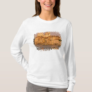 Europa, Italien, Venetien, Venedig. Sonnenuntergan T-Shirt