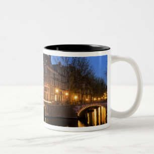 Europa, Niederlande, Holland, Amsterdam, Zweifarbige Tasse