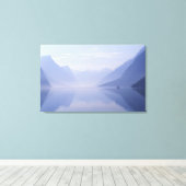 Europa, Norwegen. Vertikale Wände, die in Leinwanddruck (Insitu (Holzboden))