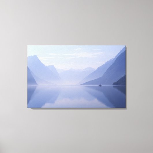 Europa, Norwegen. Vertikale Wände, die in Leinwanddruck (Vorderseite)