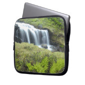 Europa, Norwegen. Wasserfall. Laptopschutzhülle (Vorderseite Links)