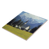 Europa, Österreich, Gosau. Der Turm der Kirche Fliese (Seite)