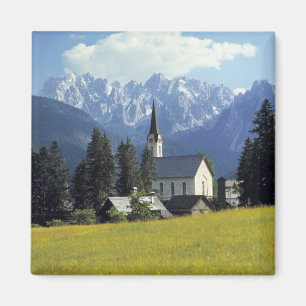 Europa, Österreich, Gosau. Kirchturmspitze Magnet