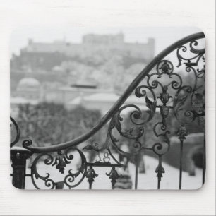 Europa, Österreich, Salzburg. Aussicht auf die Al Mousepad