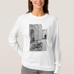Europa, Österreich, Salzburg. Fahrräder in der T-Shirt