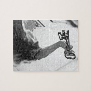 Europa, Österreich, Salzburg. Statue mit Schlüssel Puzzle