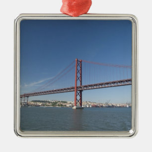 Europa, Portugal, Lissabon (auch Lisboa). Ponte Ornament Aus Metall