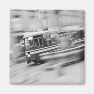 Europa, Schweiz, Bern. Straßenbahn, Marktgasse 2 Magnet