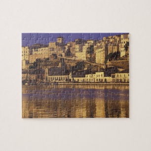 Europa, Spanien, Balearen, Menorca, Mao. Morgendäm Puzzle