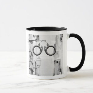 Europa, Spanien, Mallorca. Geschäftszeichen von Ey Tasse