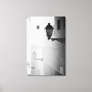 Europa, Spanien, Mallorca. Straßenbeleuchtung, Pa Leinwanddruck