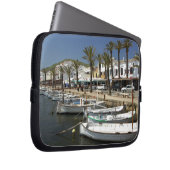 Europa, Spanien, Menorca (auch Menorca). Fischfang Laptopschutzhülle (Vorne Rechts)